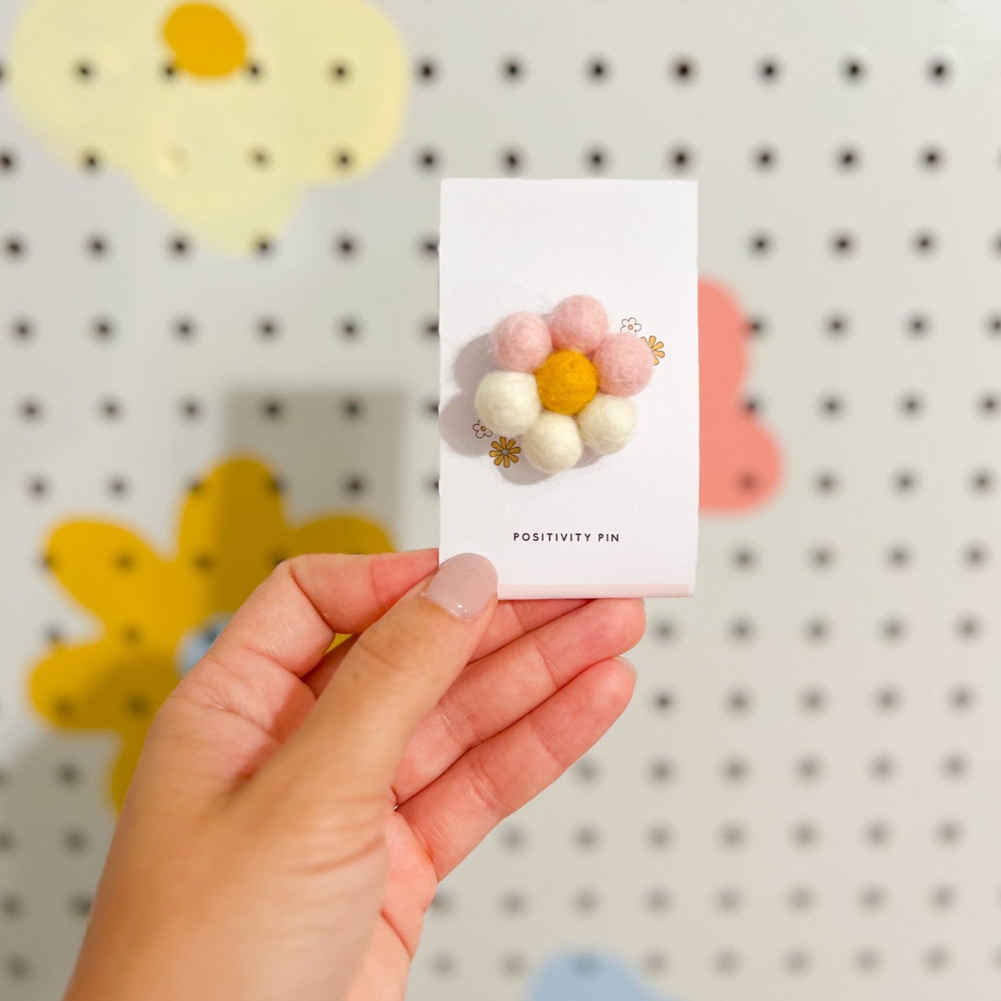 Mini Daisy Pin